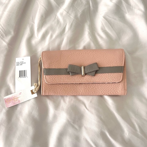 Jessica Simpson Handbags - NWT Jessica Simpson Linea Wallet in blush fog